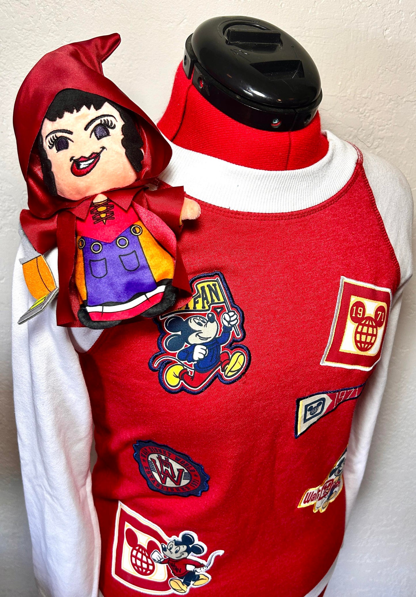 Mary Sanderson Custom Shoulder Pal Plush - Disney Hocus Pocus