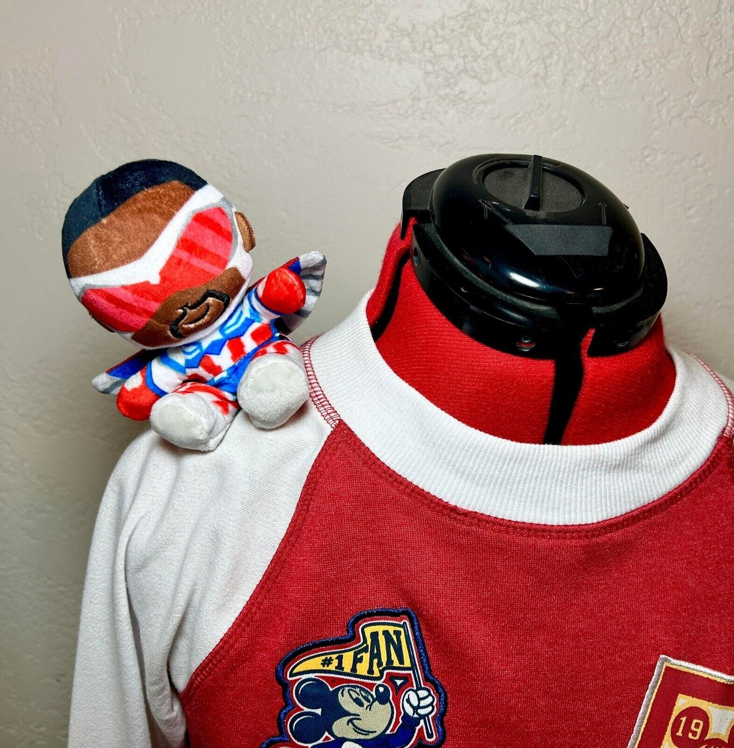 Captain America Custom Magnetic Shoulder Pal Marvel Sam Wilson Falcon