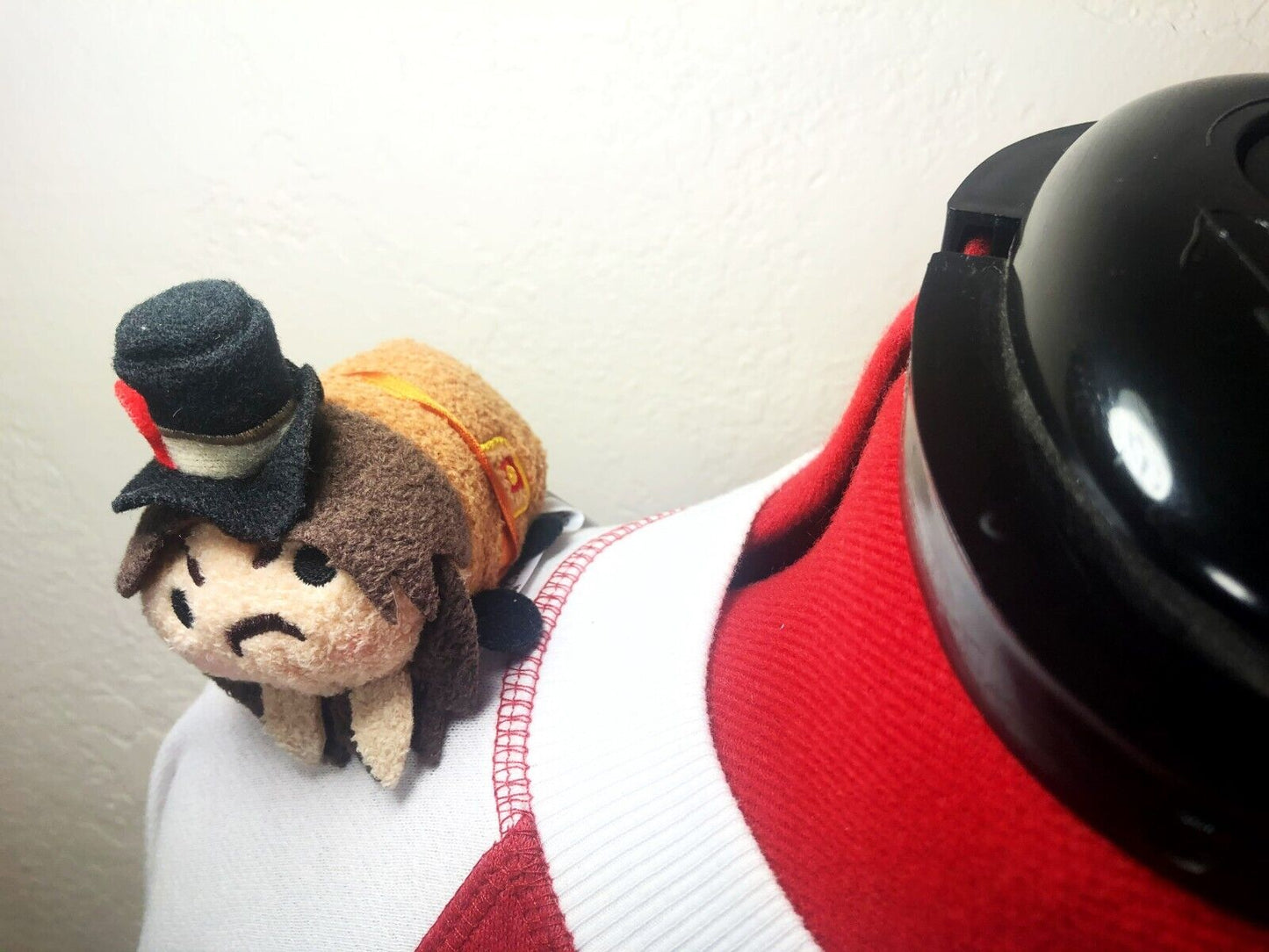 Disney Pirates of the Caribbean Crew Custom Shoulder Pal Plush Theme Park Toy