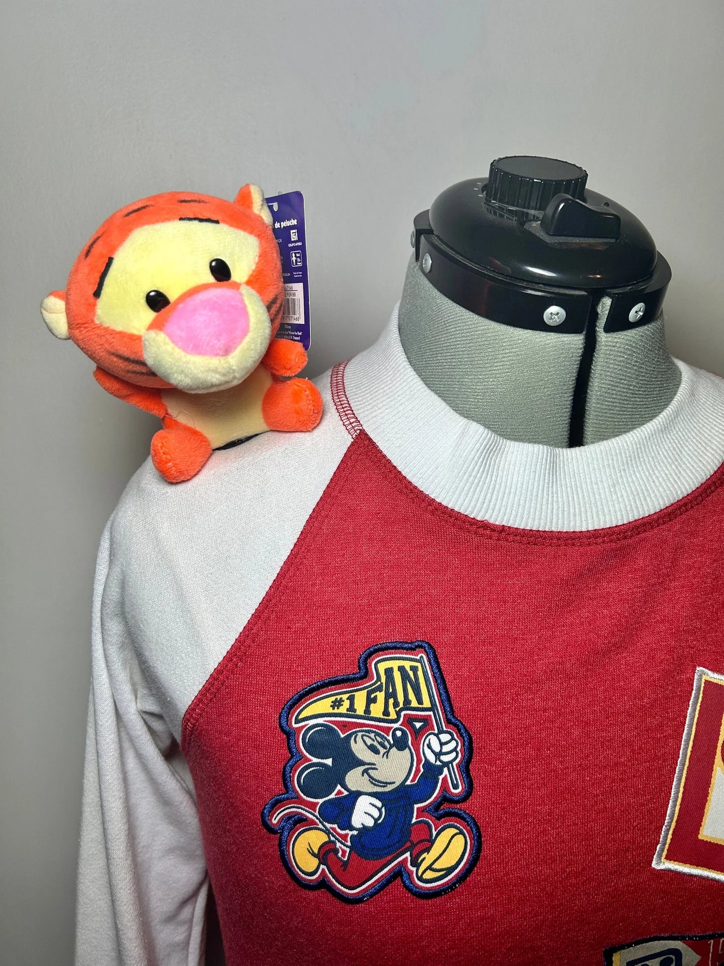 Disney Tigger Winnie the Pooh Custom Magnetic Shoulder Pal Plush Kids Adult Costume Dress Up Accessory 4"