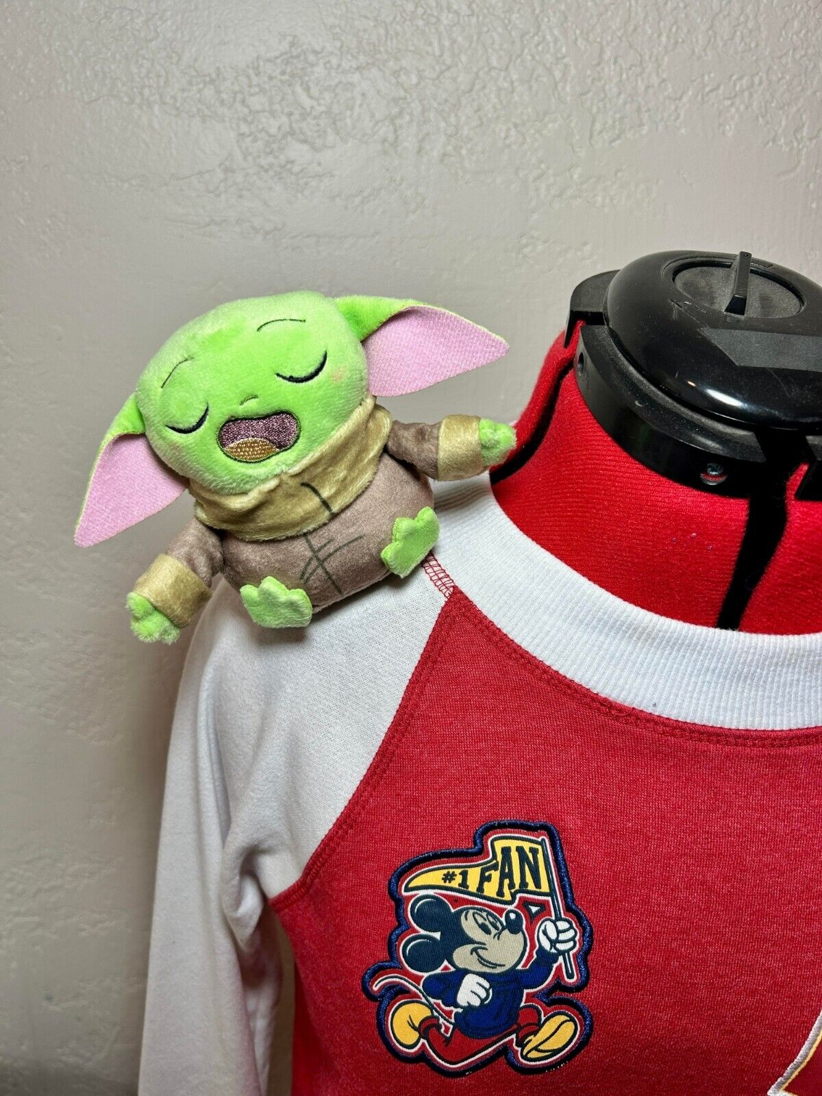 Disney Grogu Baby Yoda Custom Magnetic Shoulder Pal Plush Star Wars The Mandalorian