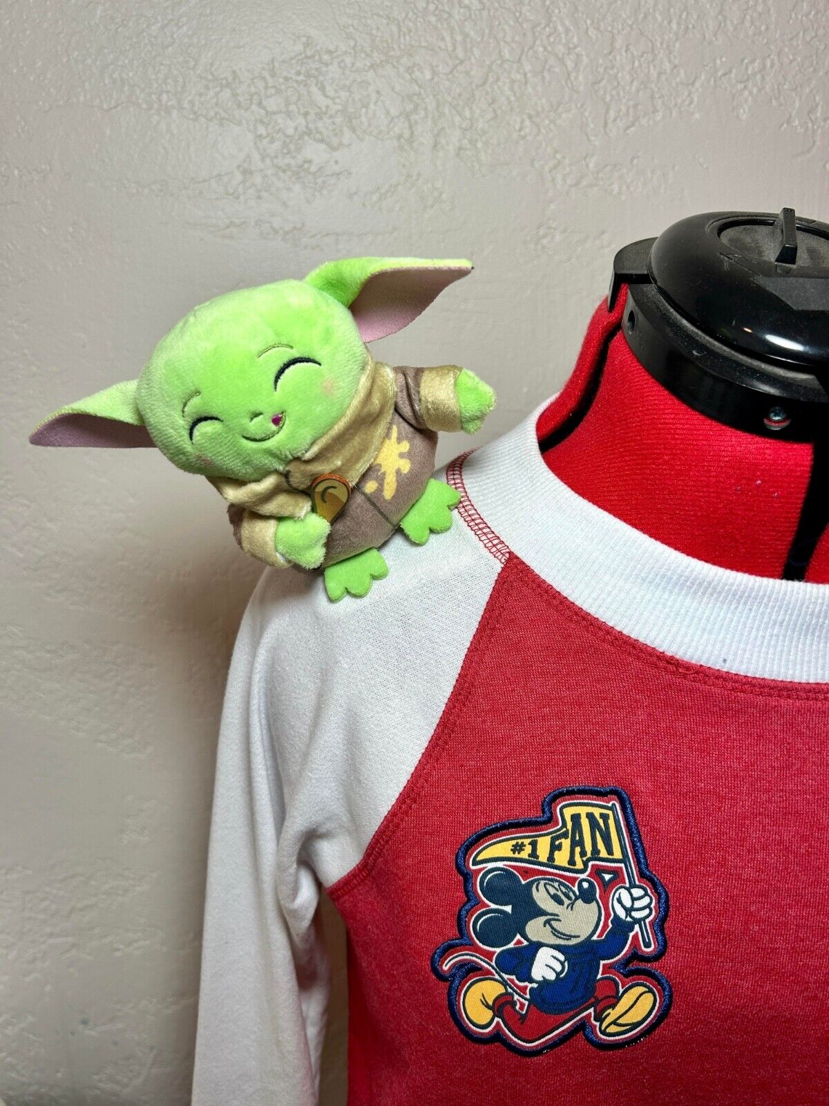 Disney Grogu Baby Yoda Custom Magnetic Shoulder Pal Plush Star Wars The Mandalorian